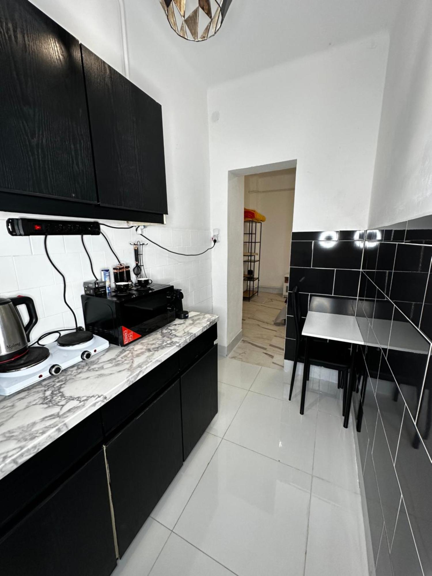 Airport17 B&B Vecses Ngoại thất bức ảnh